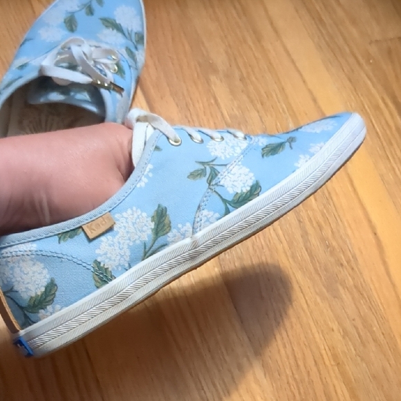 Floral Blue Sneakers - Picture 2 of 12